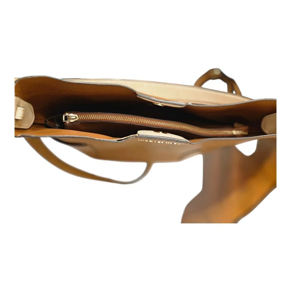 Michael Kors Tan and Beige Leather Shoulder Bag Size Large - Picture 11 of 15